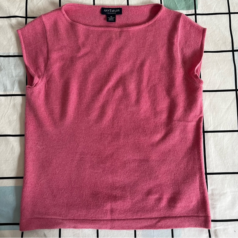 Ann Taylor 100% Cashmere Pink Short Sleeve Sweater
